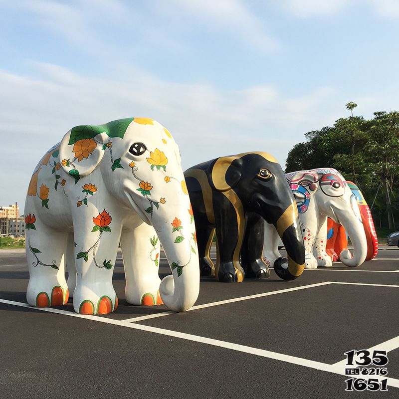 大象雕塑-公園大型玻璃鋼彩繪大象雕塑高清圖片