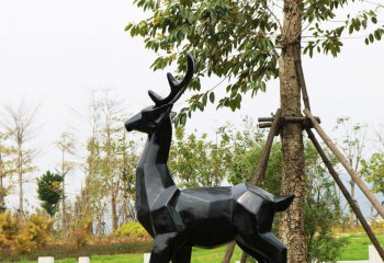 梅花鹿雕塑-公園景區(qū)玻璃鋼幾何黑色梅花鹿雕塑