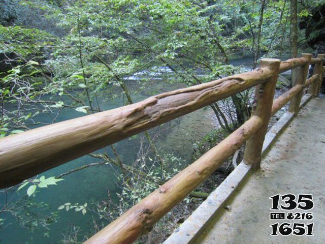 欄桿欄板雕塑-景區(qū)山道裝飾防腐木頭欄桿雕塑高清圖片